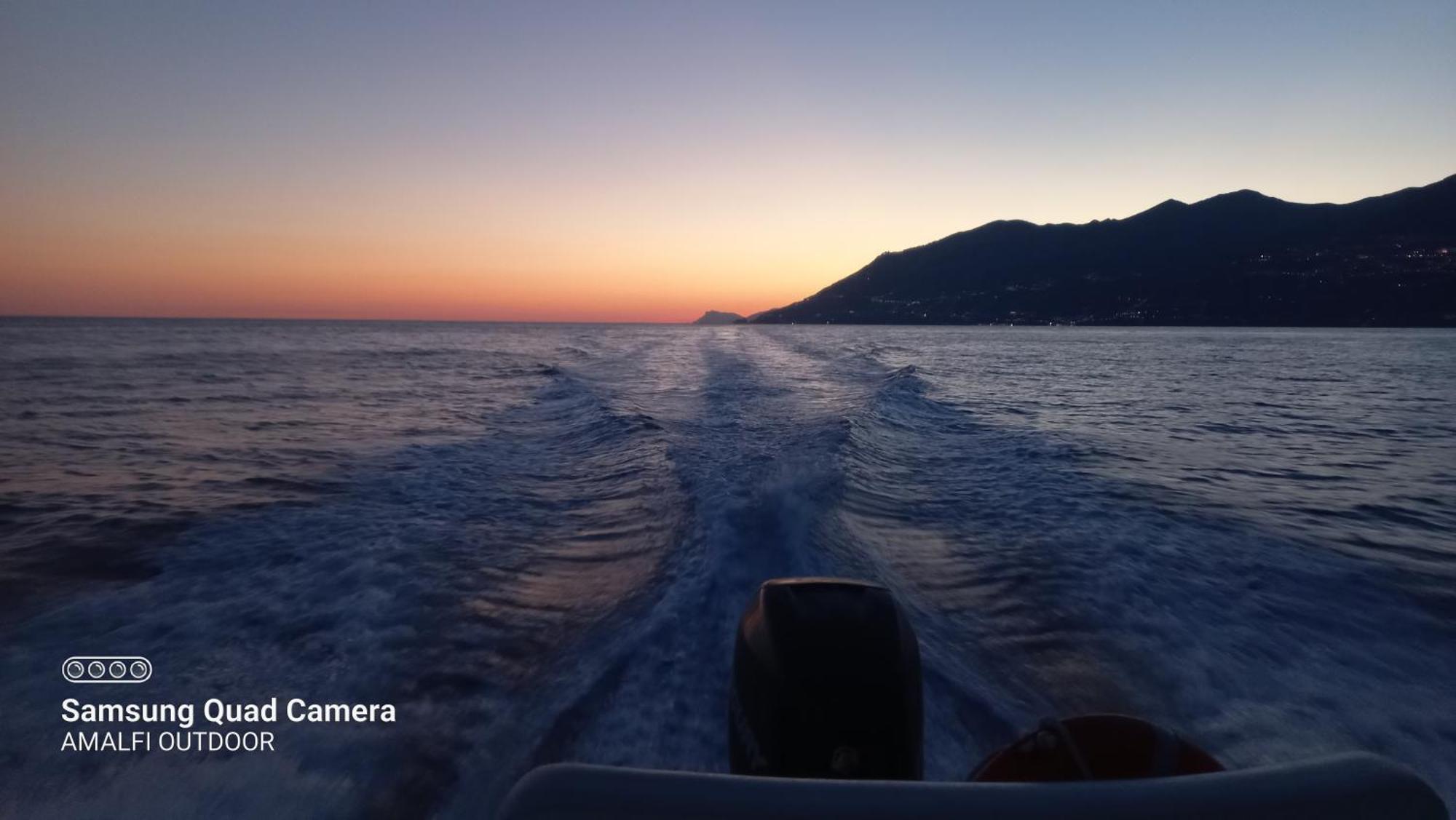 Amalfi Outdoor Tours & Accomodations Salerno Exterior foto